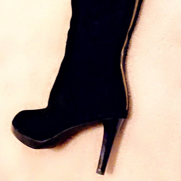 SOLD🔥Kelsi Dagger🔥Black Suede Thigh high Boots - Picture 3 of 4